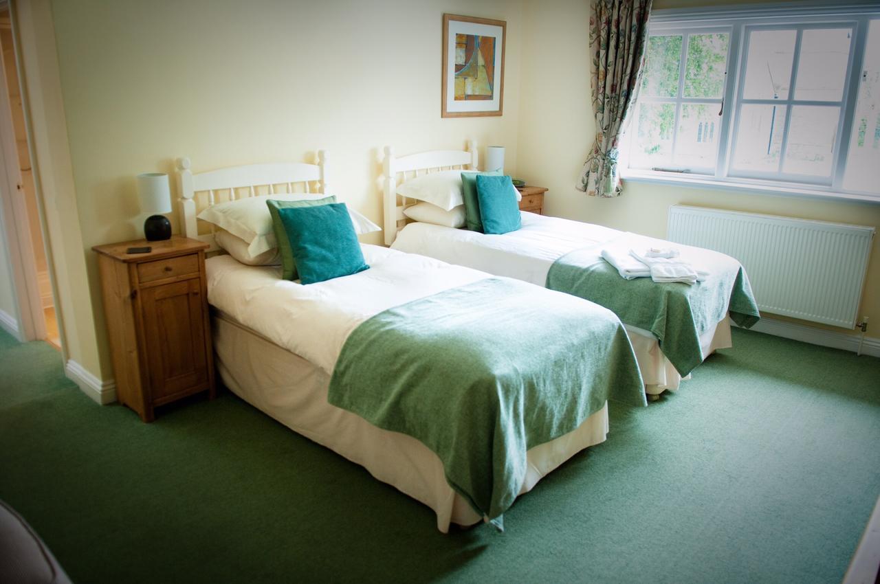 The Chetnole Inn Extérieur photo