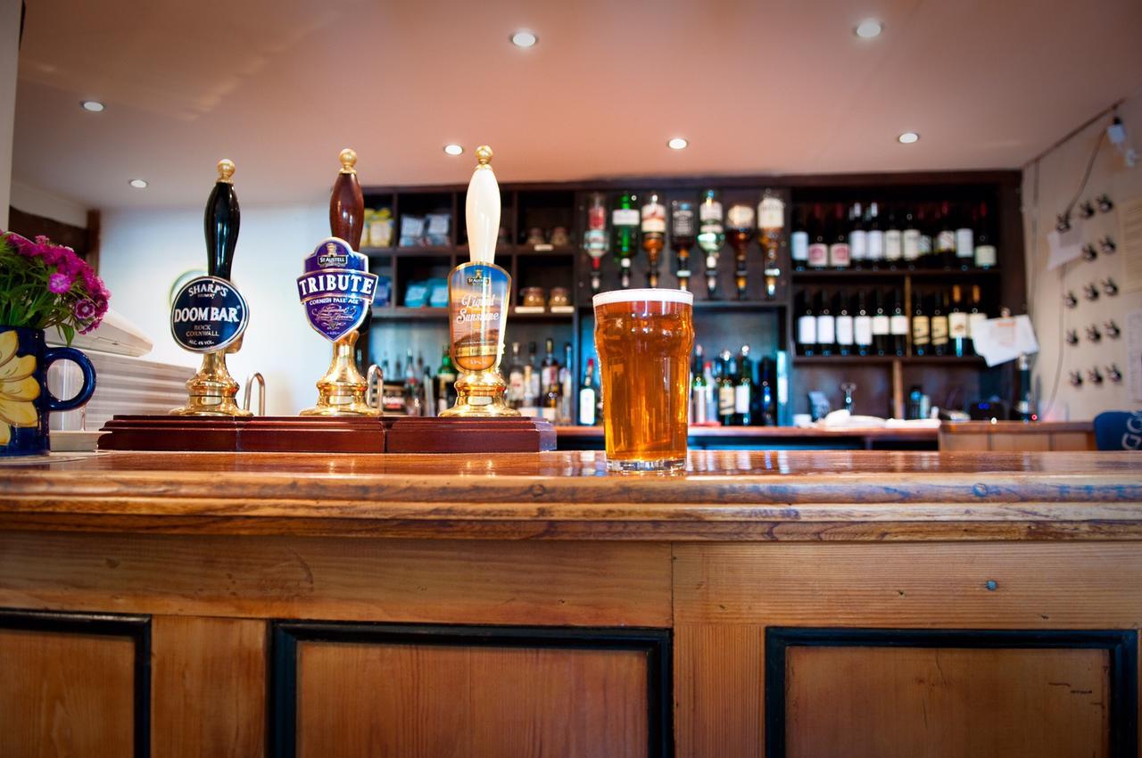 The Chetnole Inn Extérieur photo